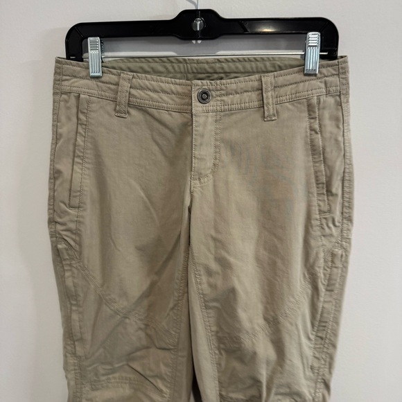 Kuhl Women’s Spire Roll Up Cargo Pants Short Khaki Gorpcore Hiking Travel - Picture 3 of 11
